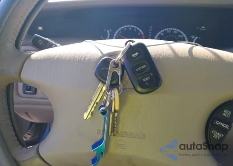 2000 Toyota Avalon Xls from USA, damaged, VIN 4T1BF28B4YU064096